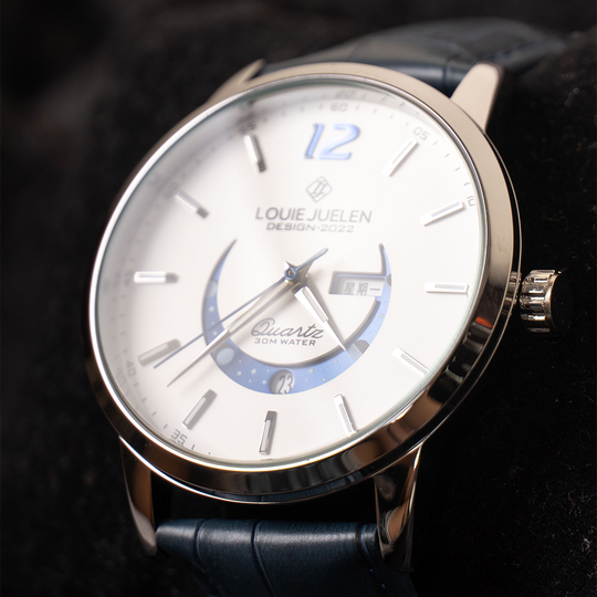 Elegant Lysende Månefase Ur