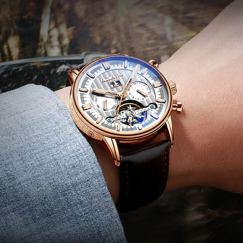 Moderne Tourbillon Ur